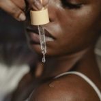 BIJOUX - INDISCRETS REVITALIZING INTIMATE MASSAGE DROPS - imagine 4