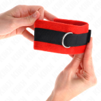 KINK - BEGINNER FUR HAND CUFFS BLACK-RED 30 X 7 CM - imagine 3